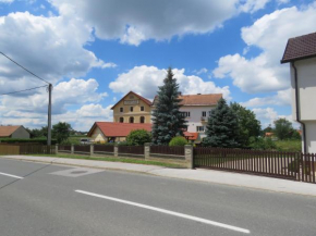  Mill House Apartment and Camping  Лютомере